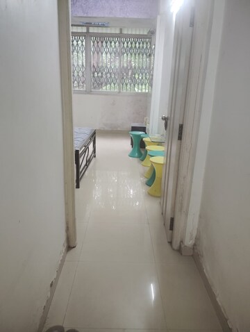 Room in 2 BHK Apartment at Santacruz West – for Rent