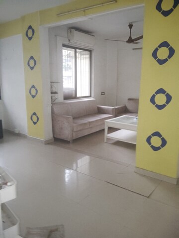 Living Room in 2 BHK Apartment at Santacruz West – for Rent
