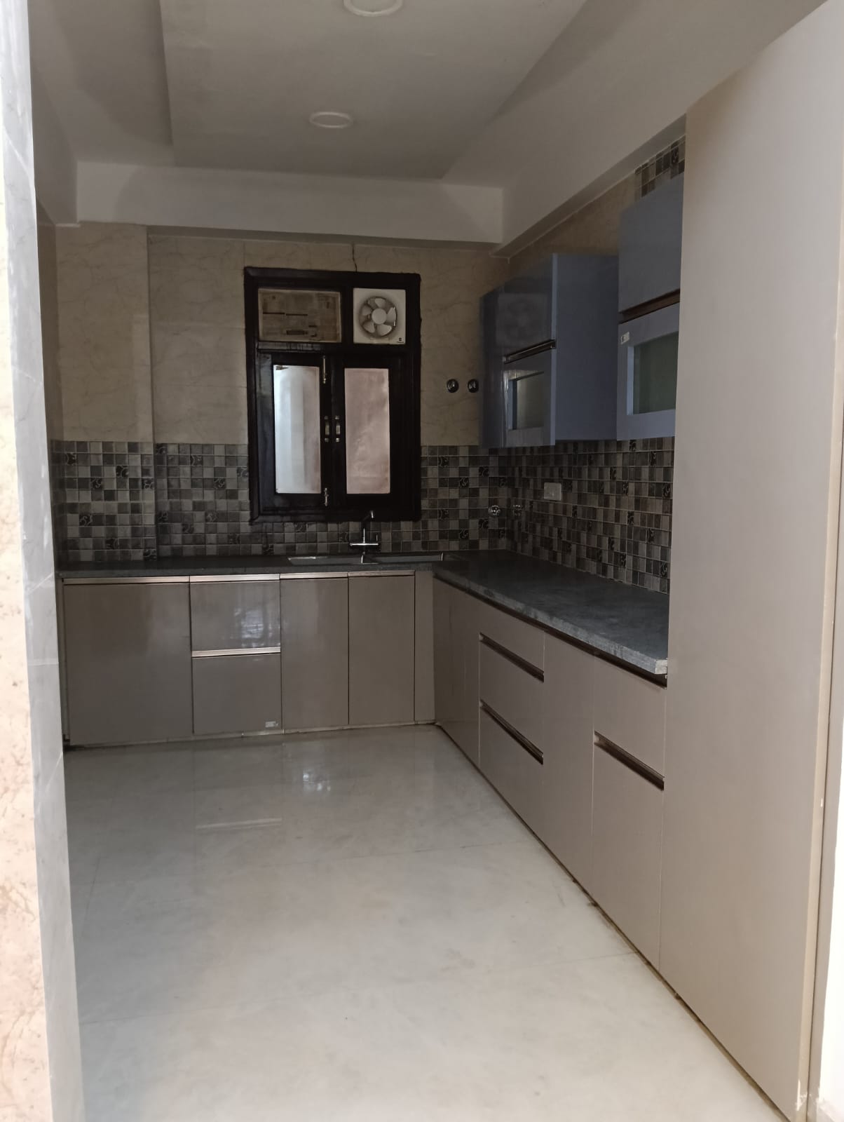 3 BHK Builder Floor For Sale in Balaji Apartment 