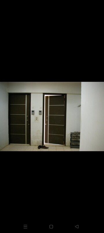 Room in 2 BHK Apartment at Ravi Estate, Pokhran Road No One – for Sale