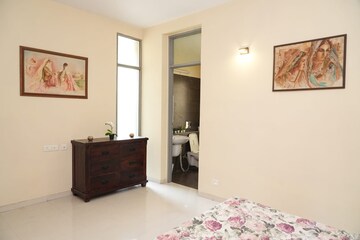 Bedroom in 4 BHK Apartment at Shela – for Rent