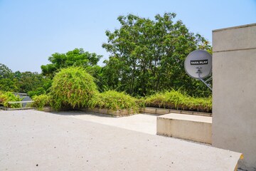 Plot Area in 4 BHK Apartment at Shela – for Rent