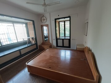 Room in 2 BHK Apartment at Abhishek Complex, Malad West – for Rent