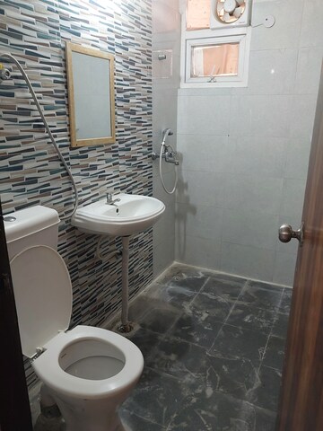 Bathroom in 2 BHK Apartment at Signature Global The Roselia, Sector 95a – for Rent