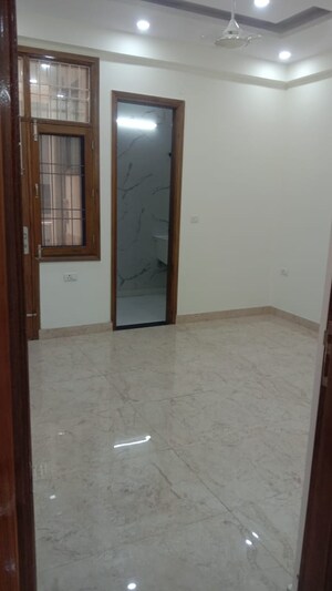 Room in 3 BHK Builder Floor at E Block Shastri Nagar – for Sale