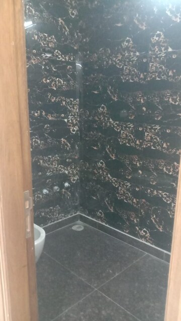 Furnished Amenities in 3 BHK Builder Floor at E Block Shastri Nagar – for Sale
