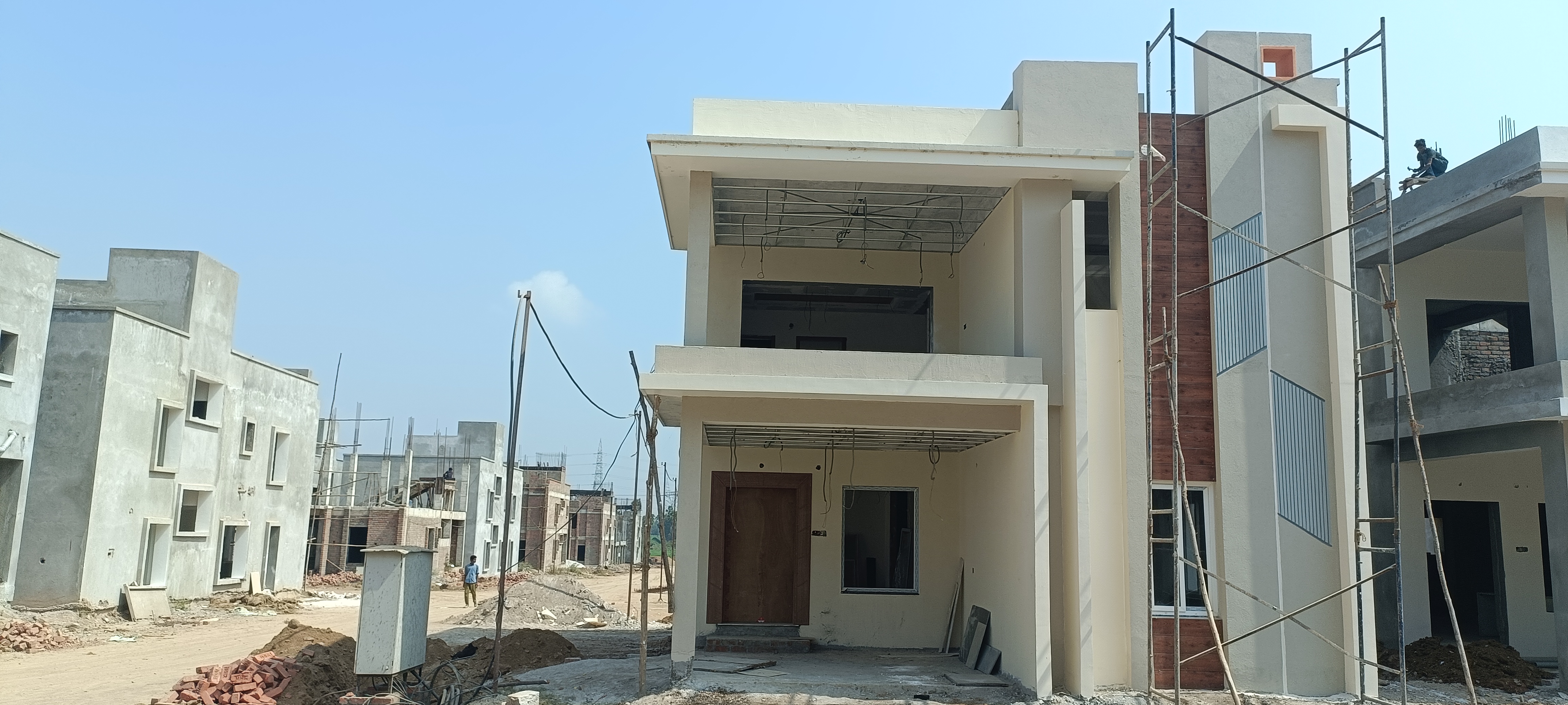 5 BHK + Pooja Room,Extra Room 50009 Sq.Ft. Villa in Srigdhas Rising East