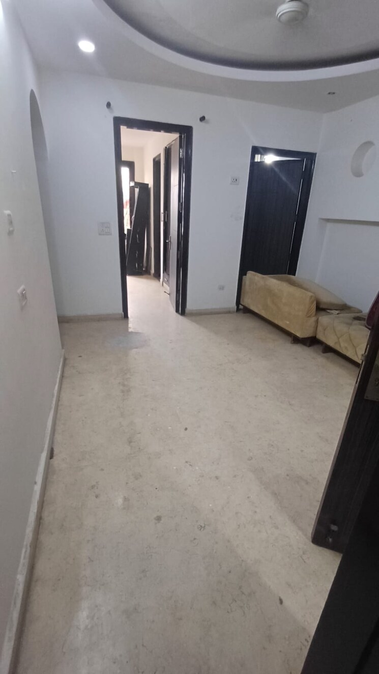 Room, vaishali sector 5 2 Bedroom 750 Sq.Ft. Apartment In Vaishali Sector 5 Ghaziabad 9091754