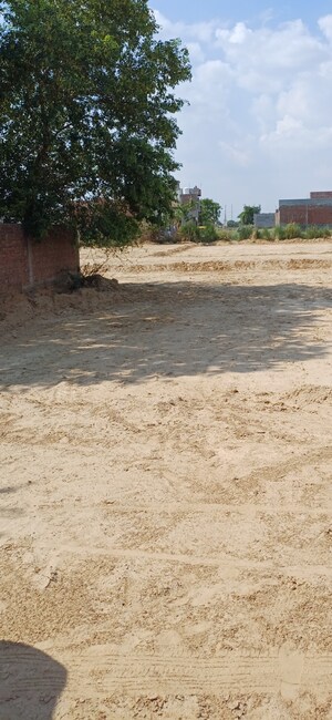  Plot For Sale in Dheeraj Nagar