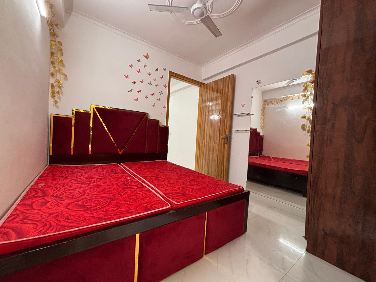 1 BHK Builder Floor For Rent in Chattarpur