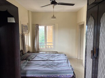 Bedroom in 1 BHK Apartment at Cuffe Parade – for Rent