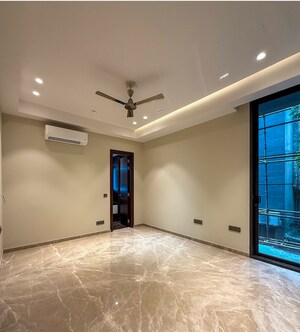 Room in 3 BHK Builder Floor at Greater Kailash I – for Sale