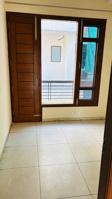 Room in 5 BHK Independent House at Aerocity – for Sale