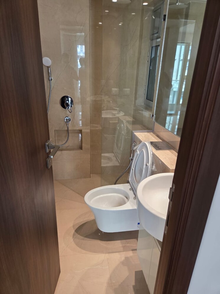 Bathroom, hiranandani-highland 3 Bedroom 755 Sq.Ft. Apartment In Powai Mumbai 9091861