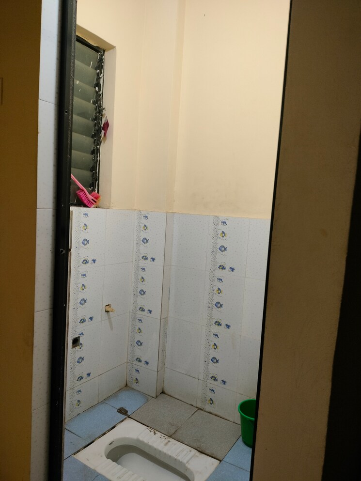 Bathroom, wadgaon sheri 1 Bedroom 550 Sq.Ft. Apartment In Wadgaon Sheri Pune 9091900
