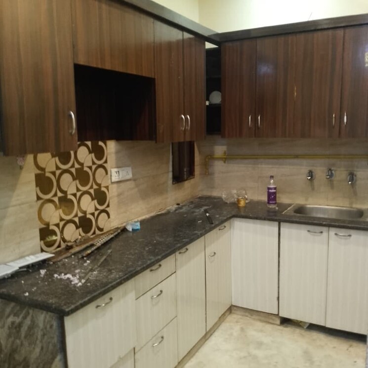 Kitchen, shastri nagar 2.5 Bedroom 450 Sq.Ft. Builder Floor In Shastri Nagar Delhi 9091933