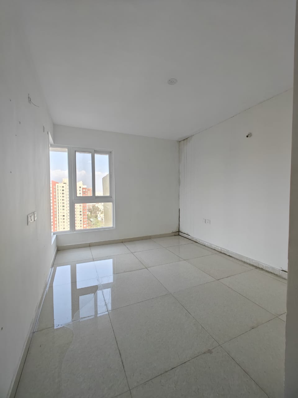 3 BHK + Servant Room Apartment For Sale in Shriram Southern Crest