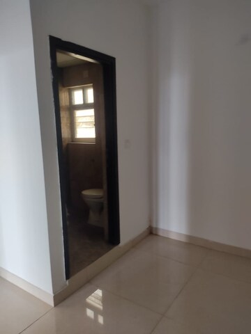 Room in 3 BHK Apartment at Shriram Southern Crest, Jp Nagar – for Sale