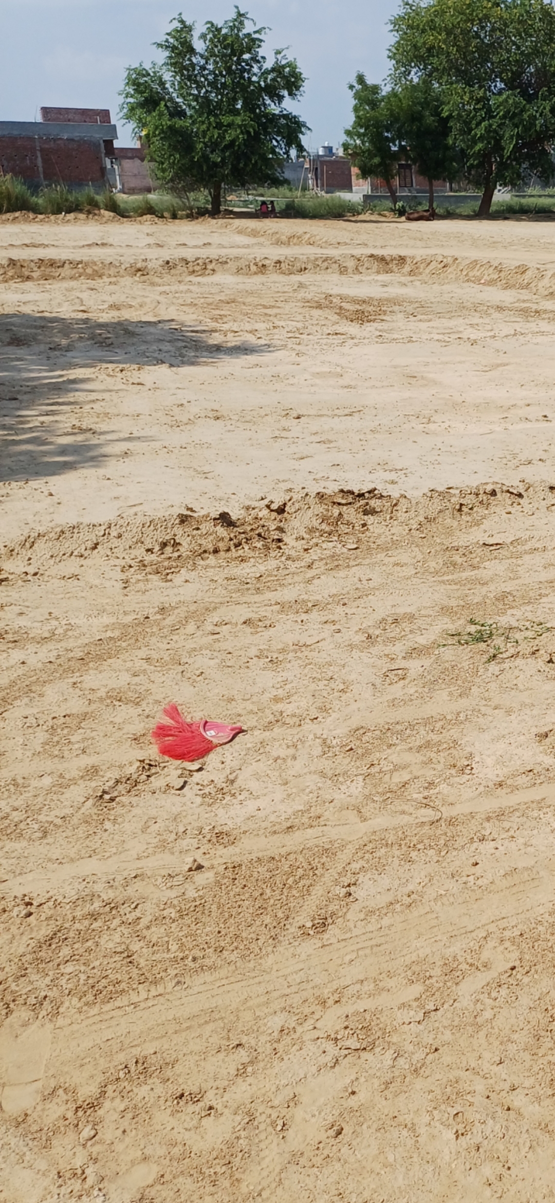 Plot For Sale in Om Associates 