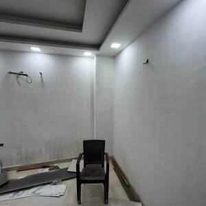 Lobby in 3 BHK Builder Floor at BPTP District Faridabad, Sector 81 – for Sale