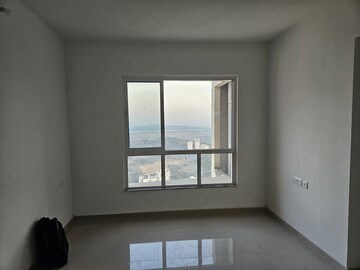 Room in 1 BHK Apartment at Pushpanjali Heights, Owale – for Rent