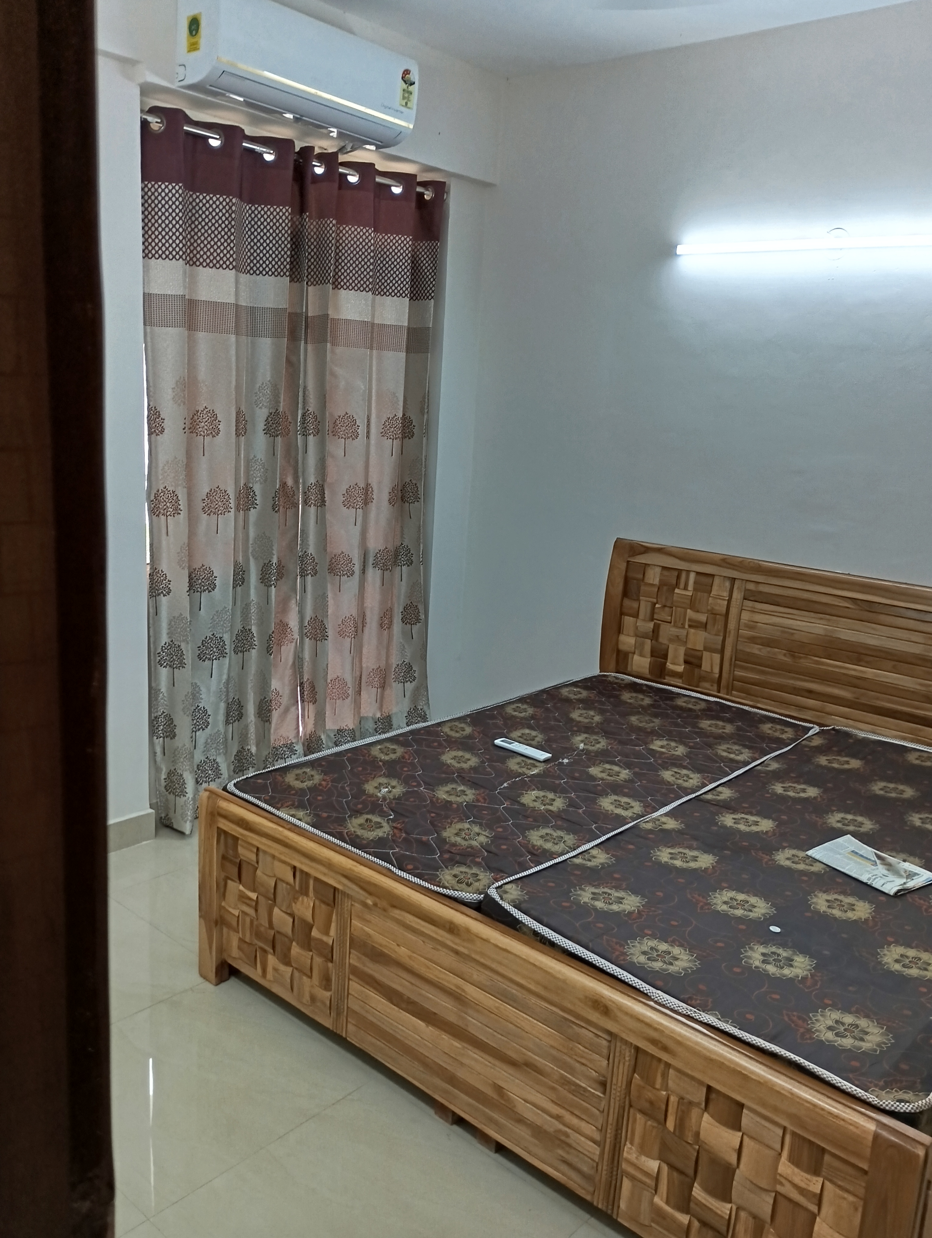 2 BHK Apartment For Rent in Suncity Avenue 76