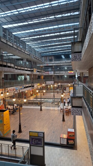  Shop For Sale in Gaur City Center, Sector 4 Greater Noida