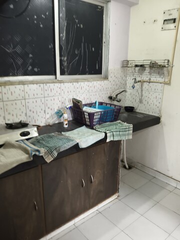 Team Area in 1 BHK Apartment at Vile Parle West – for Rent
