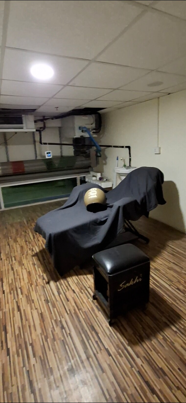 Living Room, gaur-city-center Commercial Shop 276 Sq.Ft. In Sector 4 Greater Noida Greater Noida 9091982