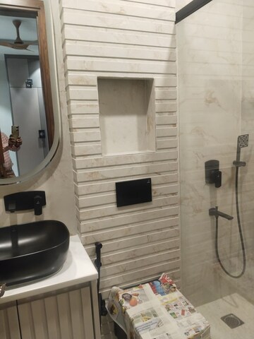 Bathroom in 3 BHK Apartment at RWA Chittaranjan Park Block R, Chittaranjan Park – for Sale
