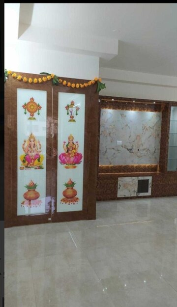 Room in 2 BHK Apartment at Candeur 40, Miyapur – for Rent