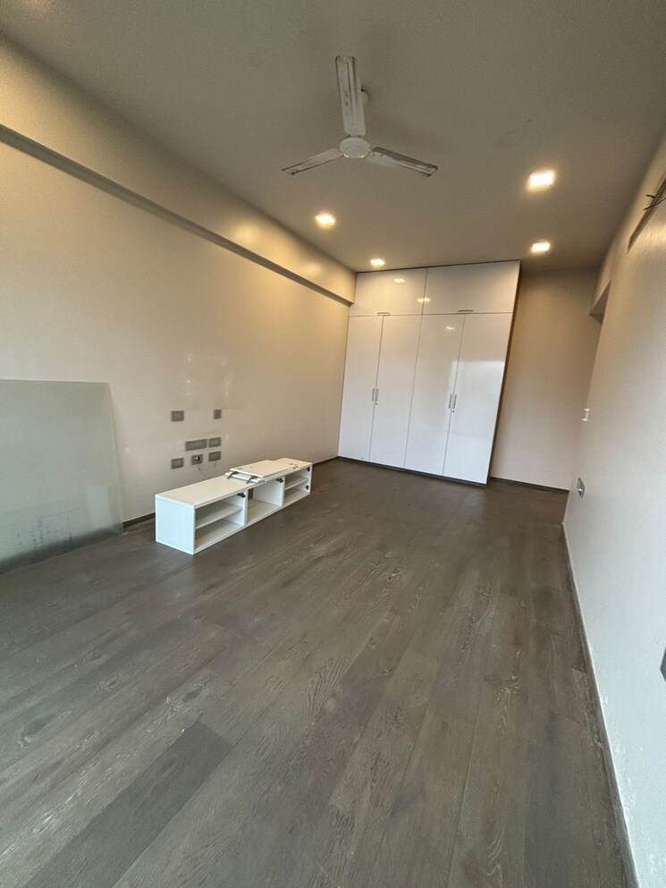 Room, rustomjee-elements 4 Bedroom 2000 Sq.Ft. Apartment In Andheri West Mumbai 9092002