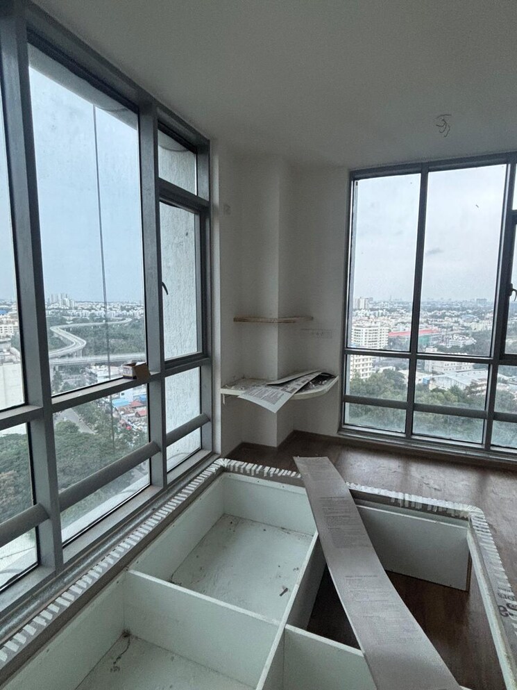 Kitchen, mantri-pinnacle 3 Bedroom 2200 Sq.Ft. Apartment In Hulimavu Bangalore 9091990