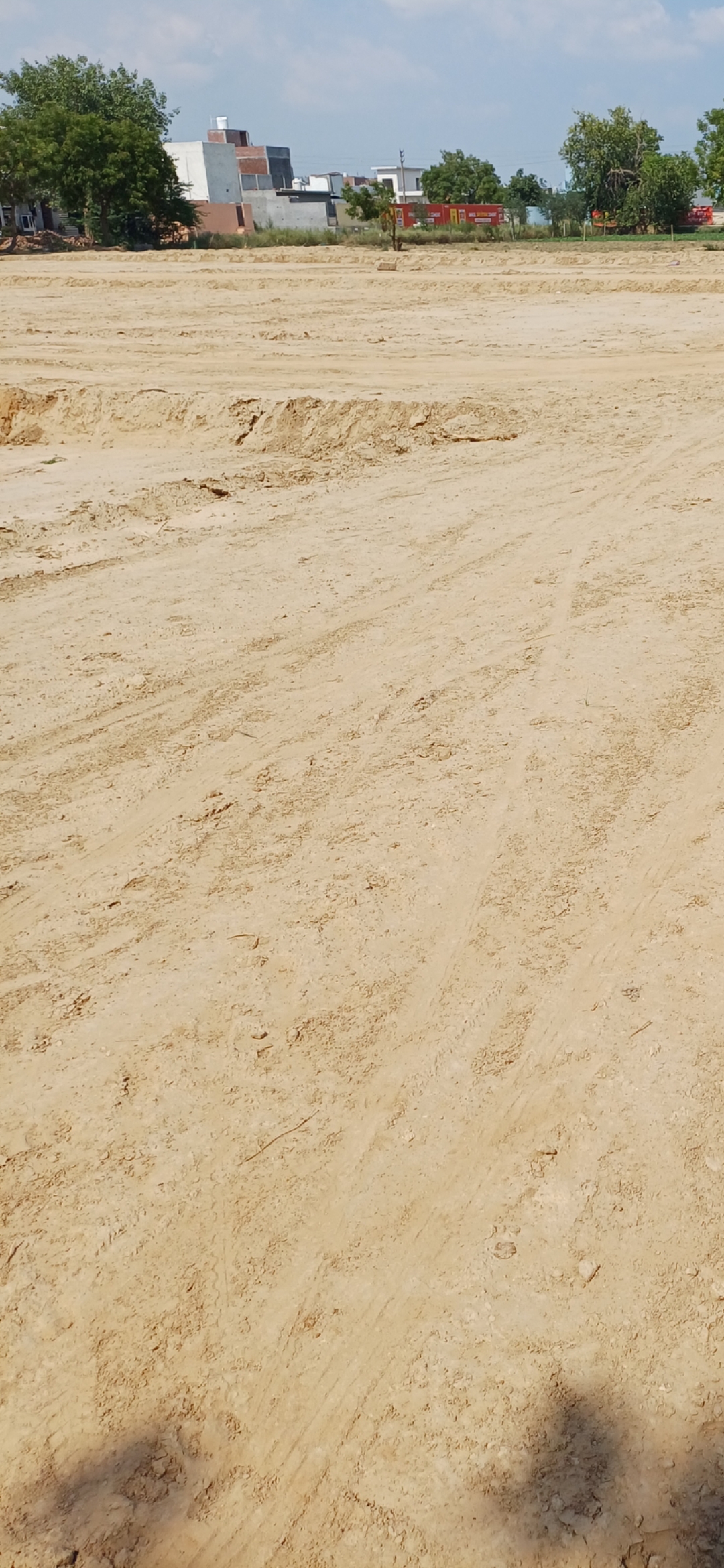 Plot For Sale in Dheeraj Nagar