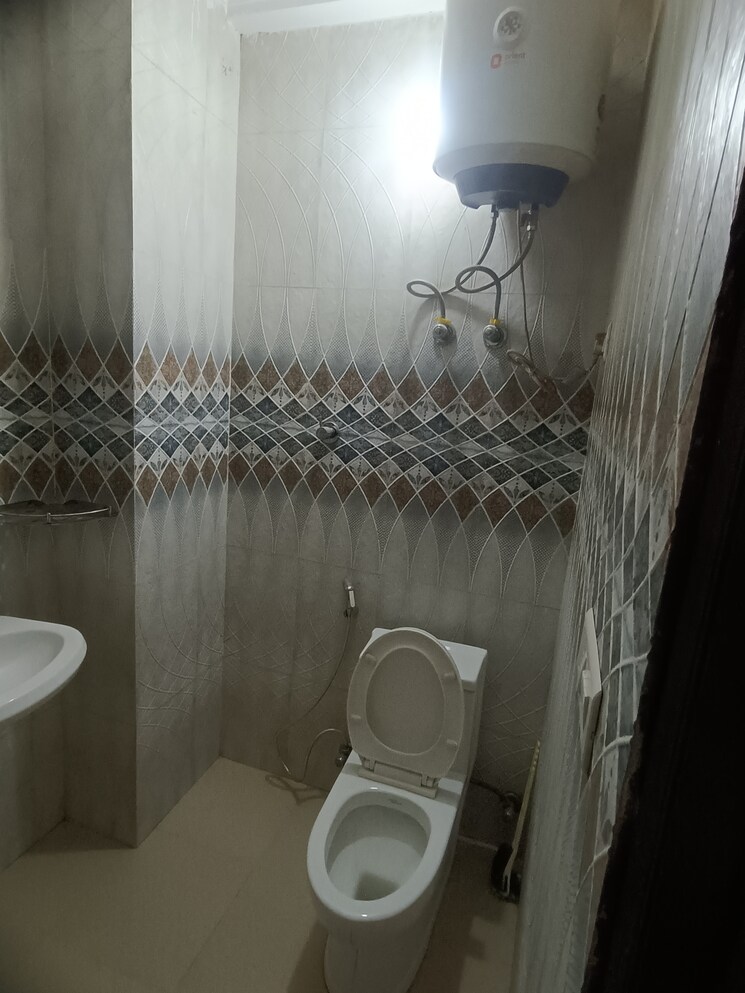 Bathroom, ansal-api-esencia 3 Bedroom 1323 Sq.Ft. Apartment In Sector 67 Gurgaon 9092124