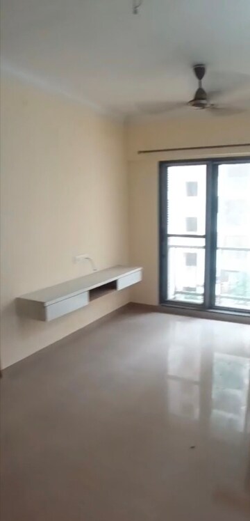 Room in 2 BHK Apartment at Rustomjee Global City, Virar West – for Rent