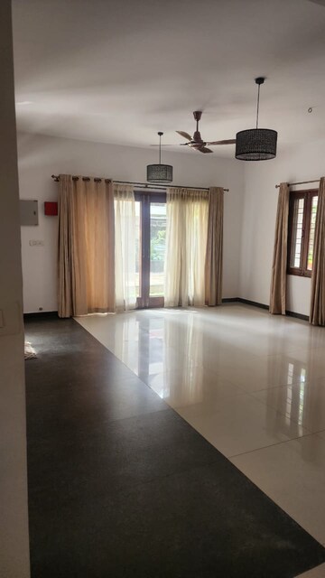 Room in 4 BHK Villa at Whitefield – for Sale