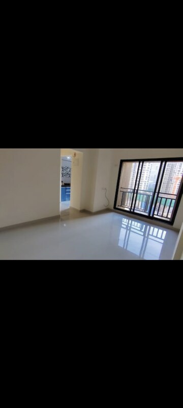 Room in 1 BHK Apartment at Raunak Unnathi Woods, Ghodbunder Road – for Rent