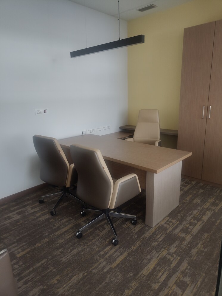 Team Area, suncity-success-tower Commercial Office Space 2000 Sq.Ft. In Sector 65 Gurgaon 9092250