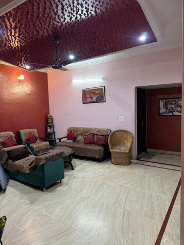 Living Room in 4 BHK Independent House at Sainik Colony – for Rent