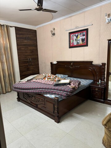 Bedroom in 4 BHK Independent House at Sainik Colony – for Rent