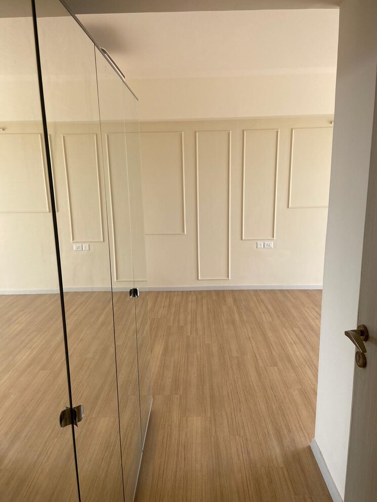 Room, dlf-the-skycourt 3 Bedroom 1931 Sq.Ft. Apartment In Sector 86 Gurgaon 9092251