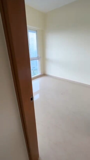 Room in 1 BHK Apartment at Nisarg CHS Parel, Parel – for Rent