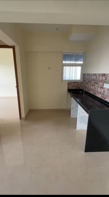 Room in 1 BHK Apartment at Nisarg CHS Parel, Parel – for Rent