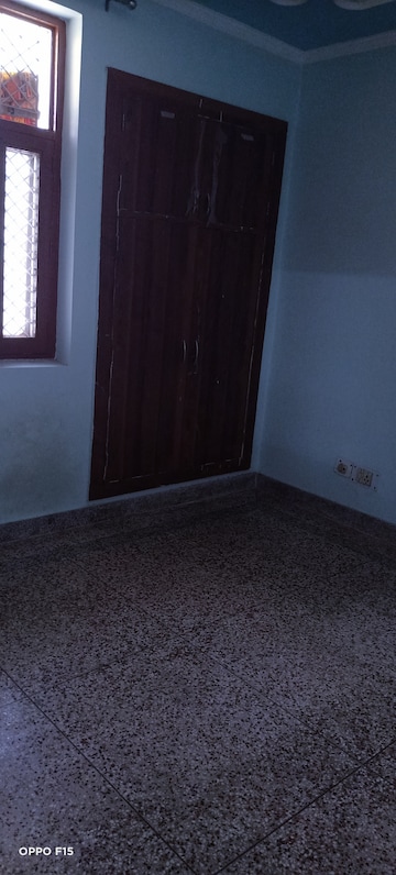 Room in 2 BHK Independent House at Shri Vinayaka Beta Plaza, Beta I Greater Noida – for Rent
