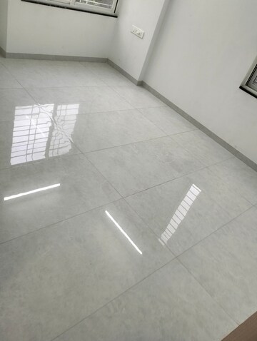 Room in 4 BHK Apartment at Ekta California, Nibm Road – for Rent