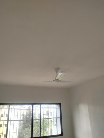 Room in 3 BHK Apartment at Ekta California, Nibm Road – for Rent