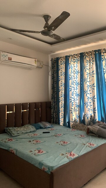 Bedroom in 2 BHK Builder Floor at Gail CGHS, Sector 56 – for Rent