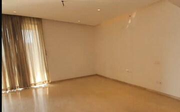 Room in 3.5 BHK Apartment at One Hiranandani Park, Ghodbunder Road – for Sale