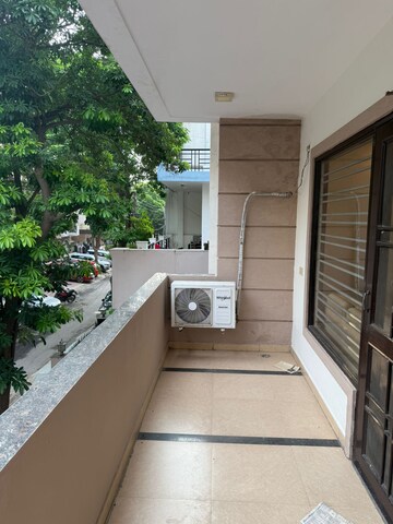 Balcony in 2.5 BHK Builder Floor at RWA Residential Society Sector 46, Sector 46 – for Rent